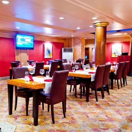 Mirage Hotel & Casino Paramaribo Buitenkant foto