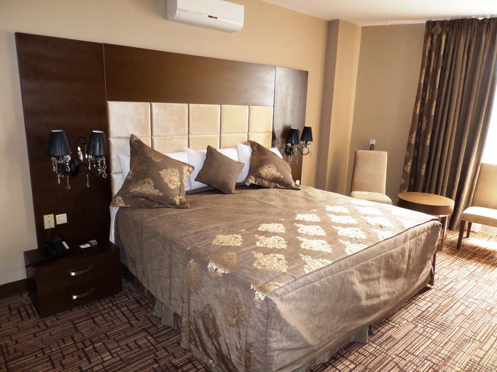 Mirage Hotel & Casino Paramaribo Kamer foto