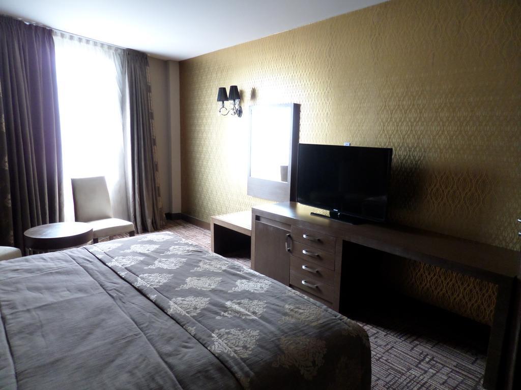 Mirage Hotel & Casino Paramaribo Kamer foto