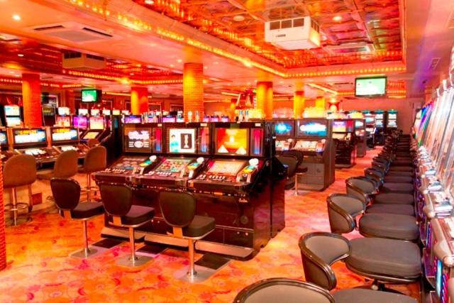 Mirage Hotel & Casino Paramaribo Buitenkant foto